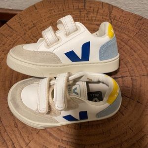 Toddler Veja Sneakers